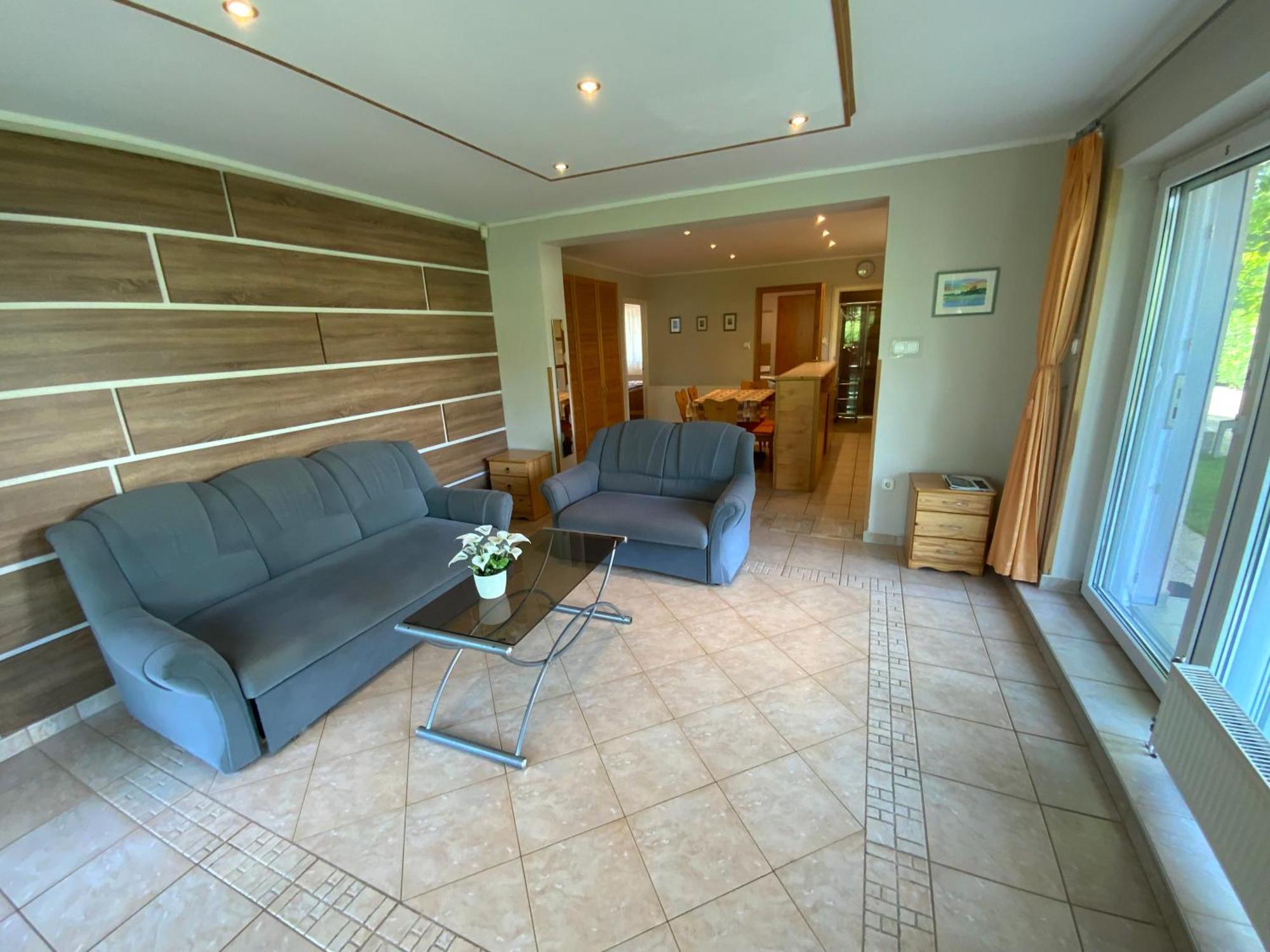 Gosy Apartment *